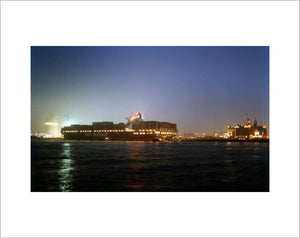 P&O NEDLLOYD ROTTERDAM in port at night