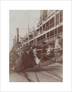 Passengers embarking MANTUA