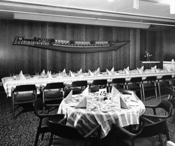 CANBERRA's First Class Pacific Dining Room